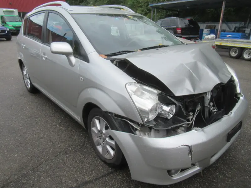 TOYOTA COROLLA VERSO MODELL 2004-
