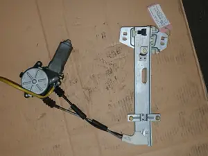 Fensterheber hinten links