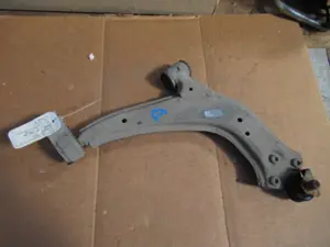 Bras de suspension avant droit