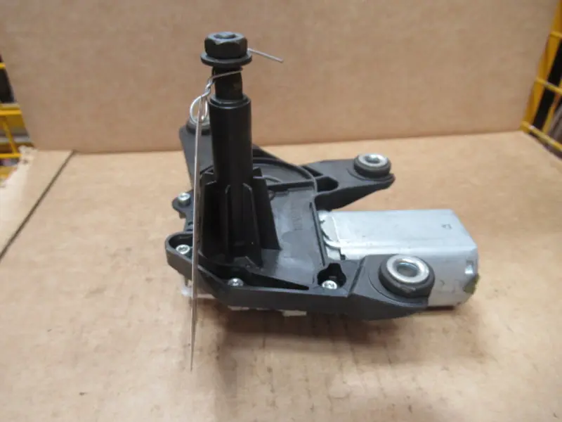 Moteur essuie-glace arrière