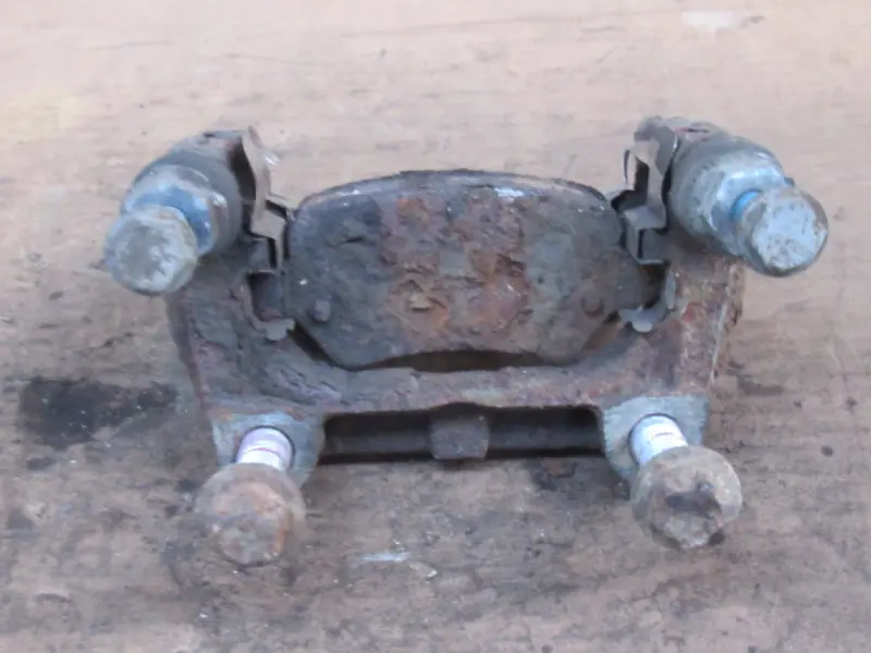 Bremssattelhalter