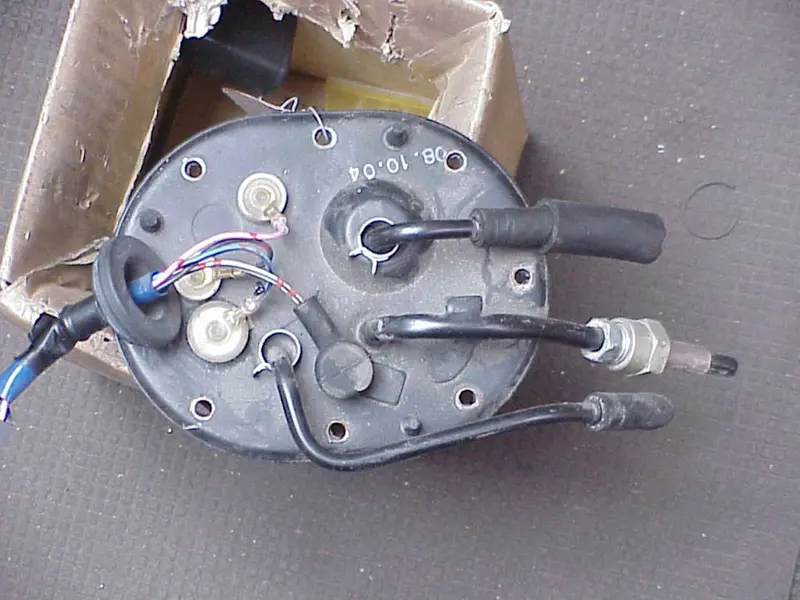 Pompe à essence électrique