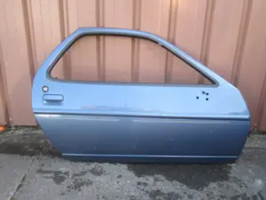 Türe rechts (2/3-türig)