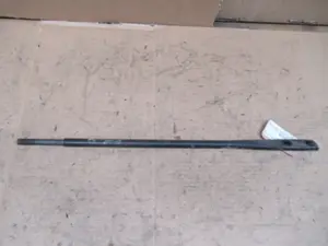 Querlenker vorne rechts