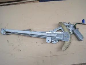 Fensterheber vorne links