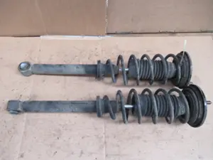 Stossdämpfer hinten