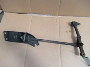 Querlenker vorne rechts