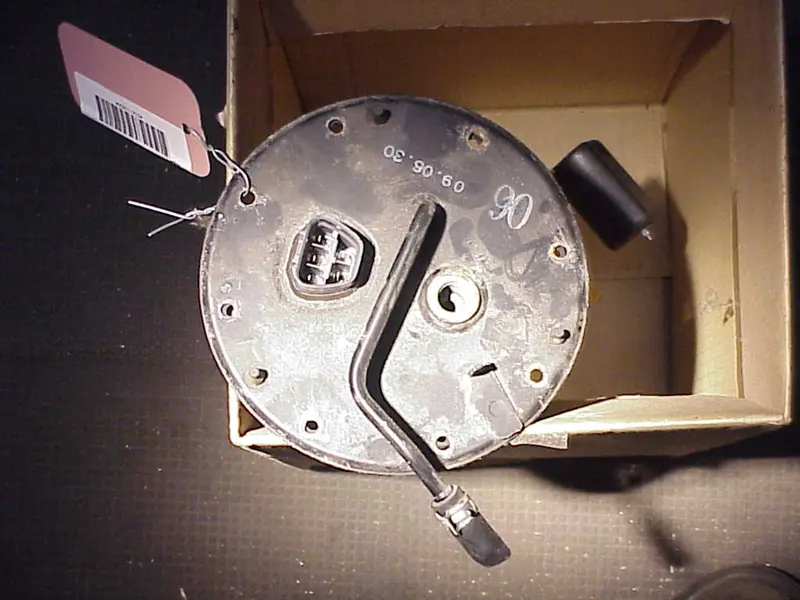 Pompe à essence électrique