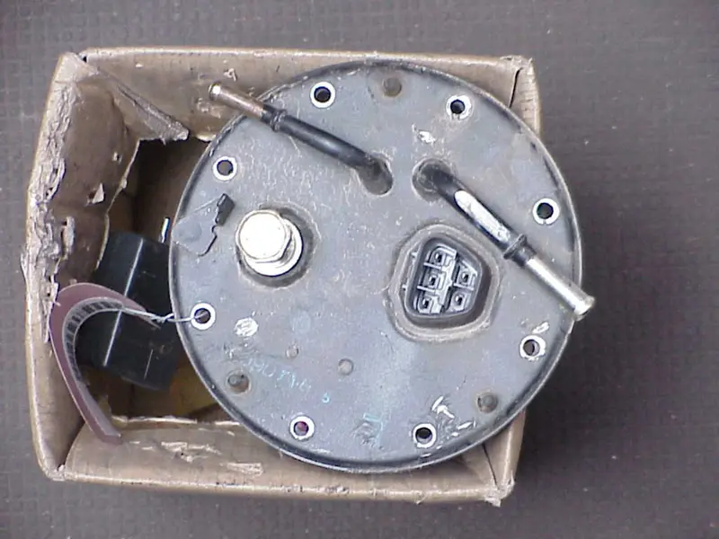 Pompe à essence électrique
