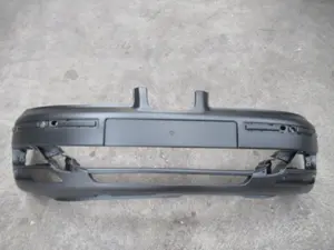 Stossstange vorne