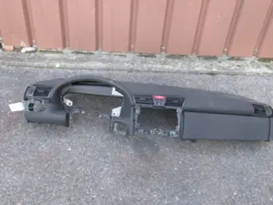 Armaturenbrett Airbag