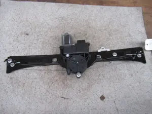 Fensterheber vorne links