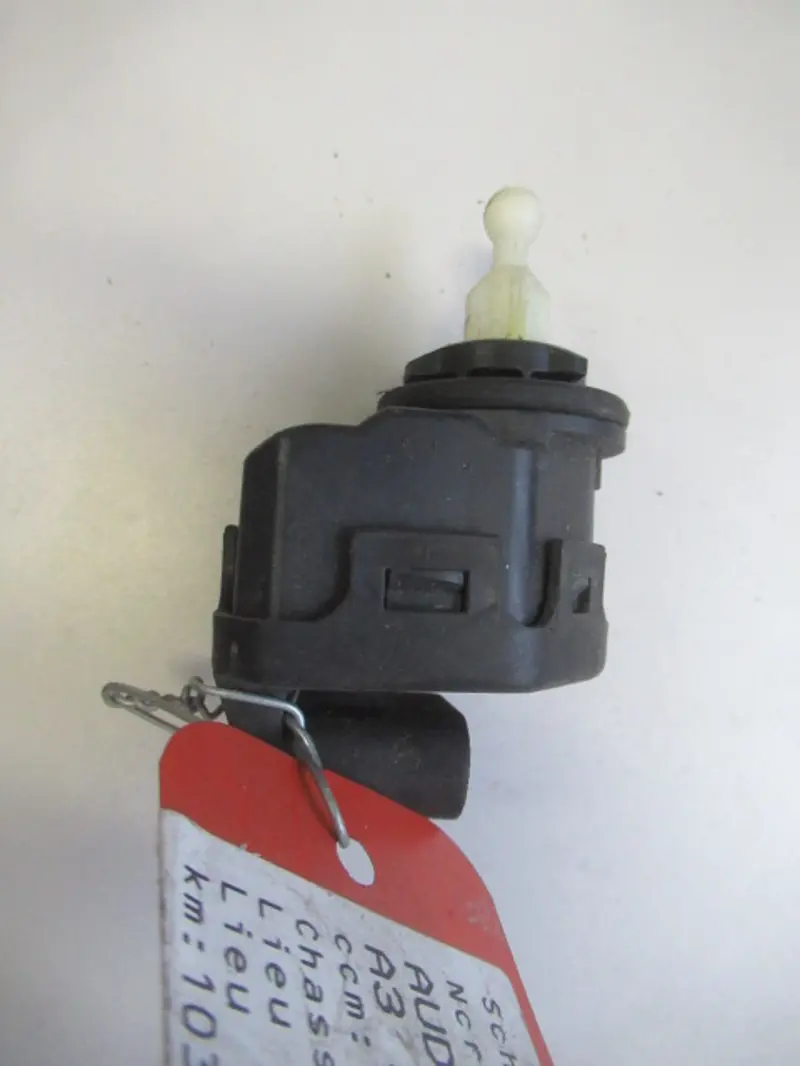 Moteur de réglage phare