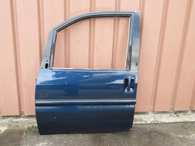 Porte avant gauche