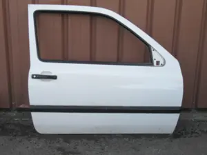 Türe rechts (2/3-türig)