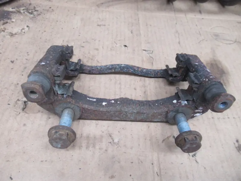 Bremssattelhalter