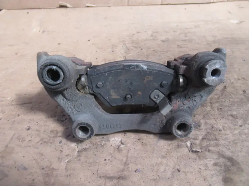 Bremssattelhalter
