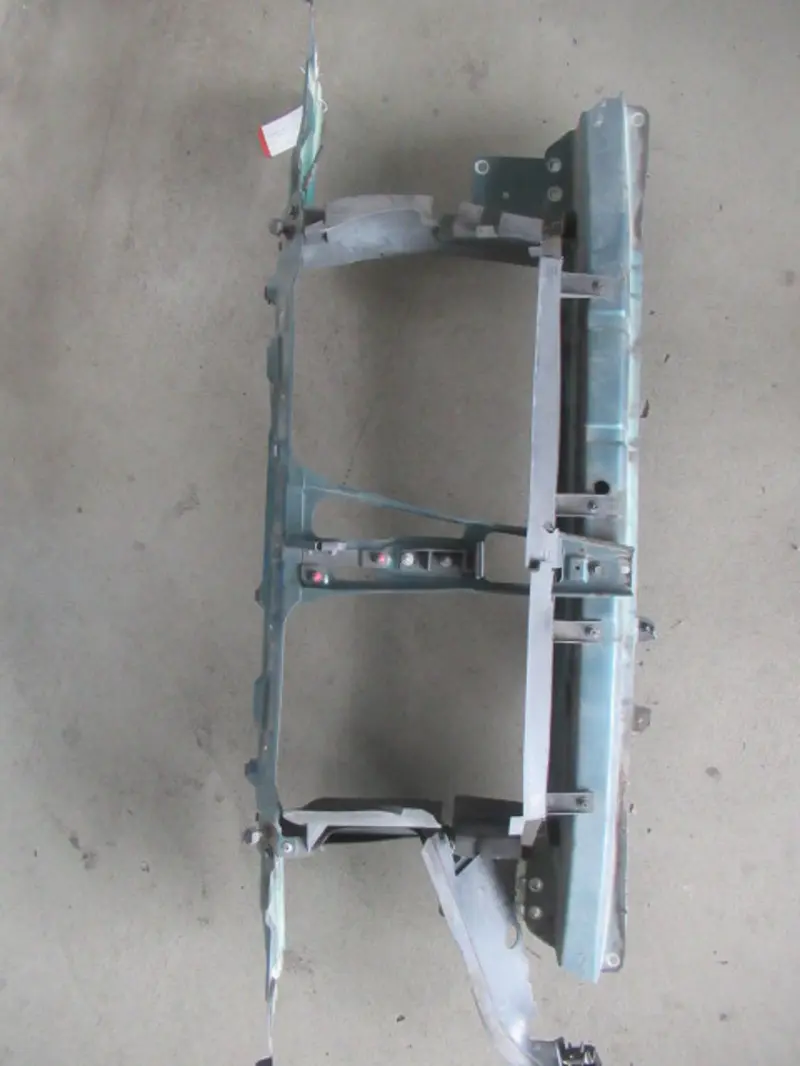 Tôle frontale