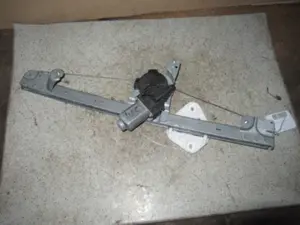 Fensterheber vorne links