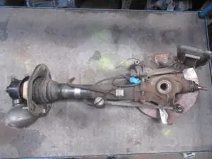 Federbein vorne links