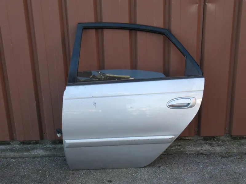Porte arrière gauche
