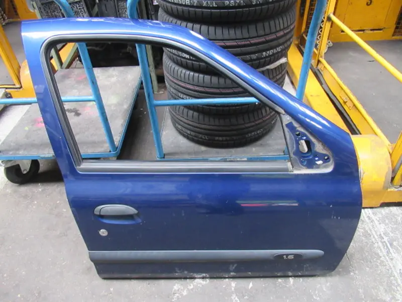 Porte avant droite