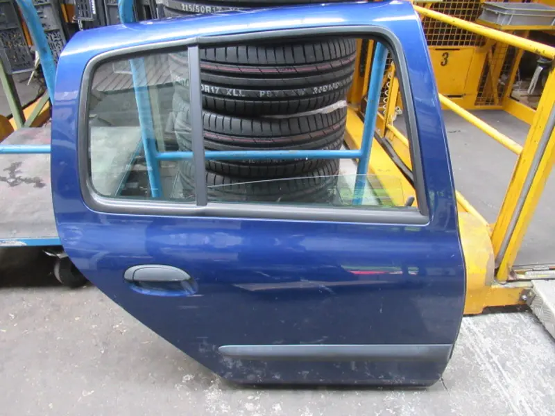 Porte arrière droite