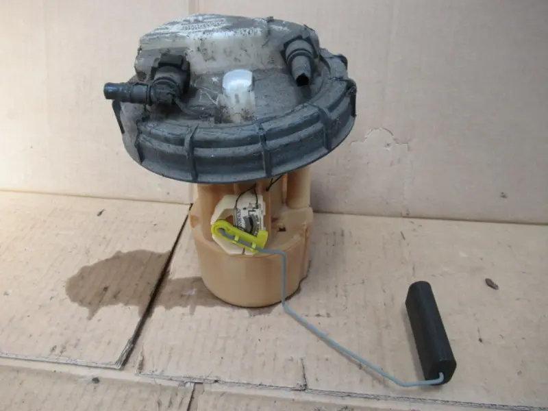 Pompe à essence électrique