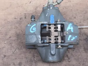 Bremszange hinten links