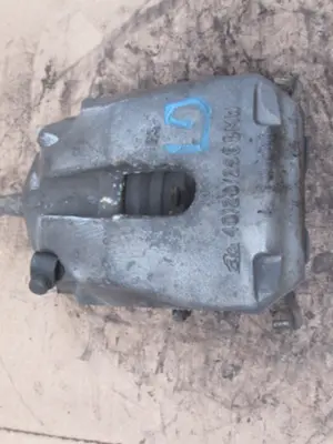 Étrier de frein arrière gauche