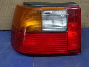 Heckleuchte links
