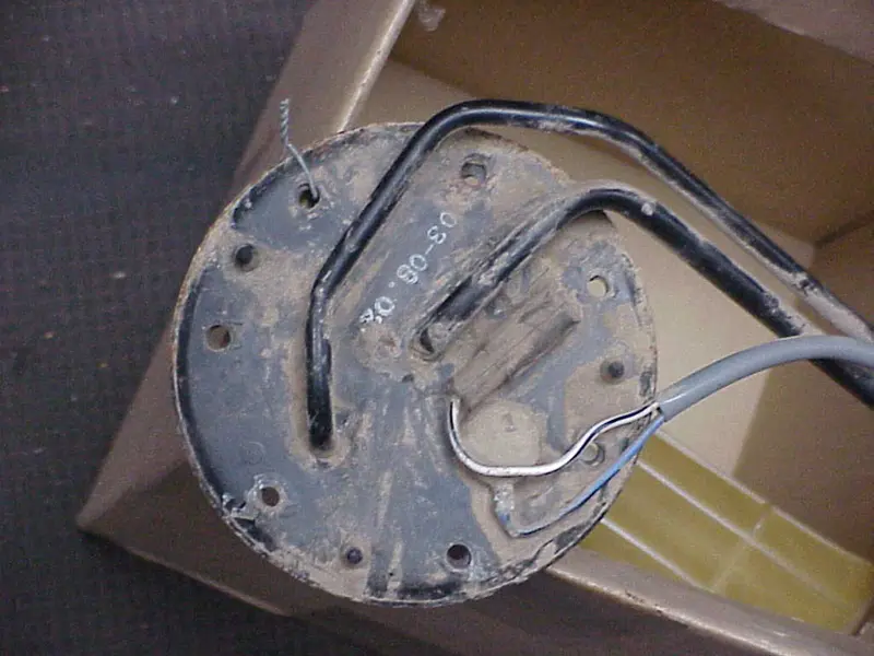 Pompe à essence électrique