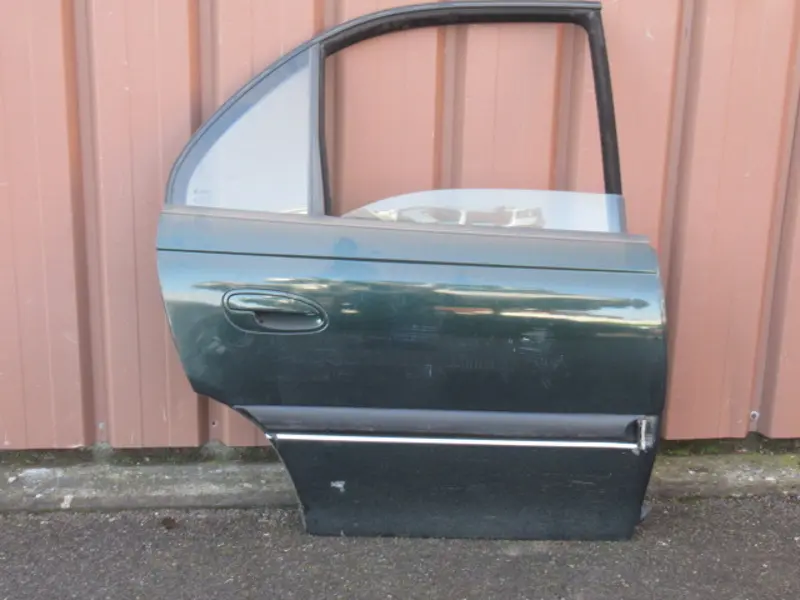 Porte arrière droite