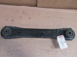 Querlenker vorne rechts