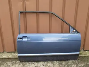 Türe rechts (2/3-türig)