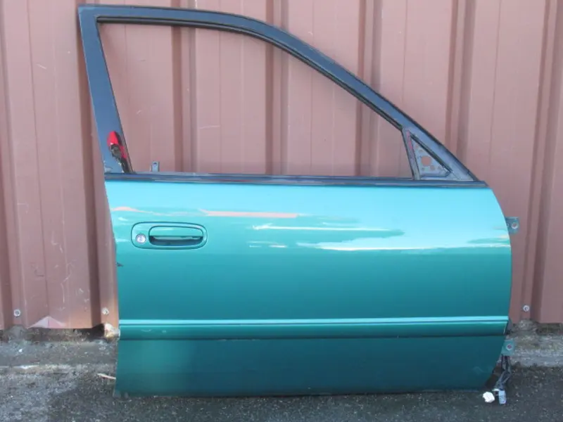 Porte avant droite