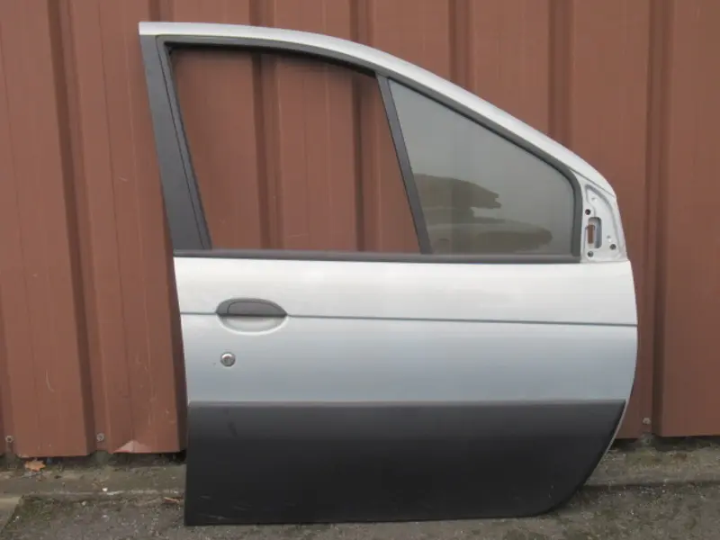 Porte avant droite