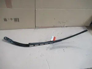 Wischerarm vorne rechts