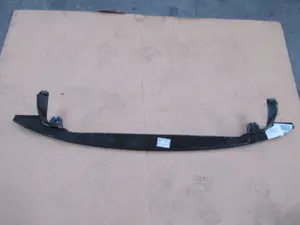 Stossstangenhalter vorne