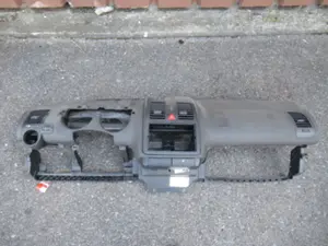 Armaturenbrett Airbag