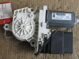 Fensterheber hinten links