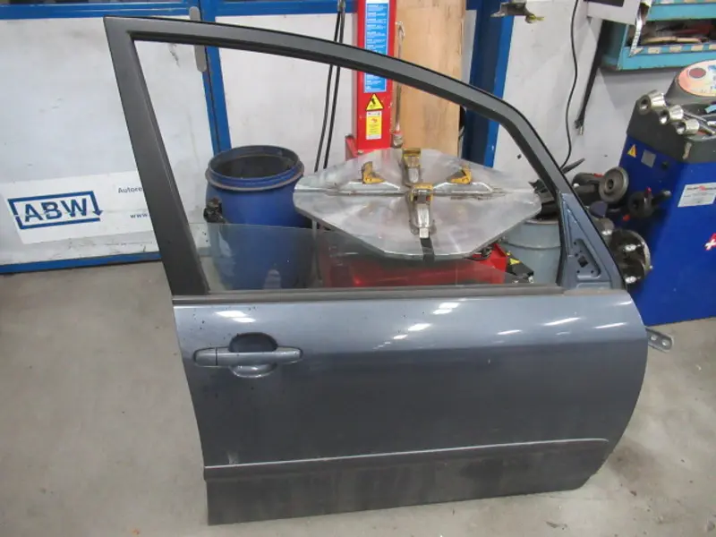 Porte avant droite