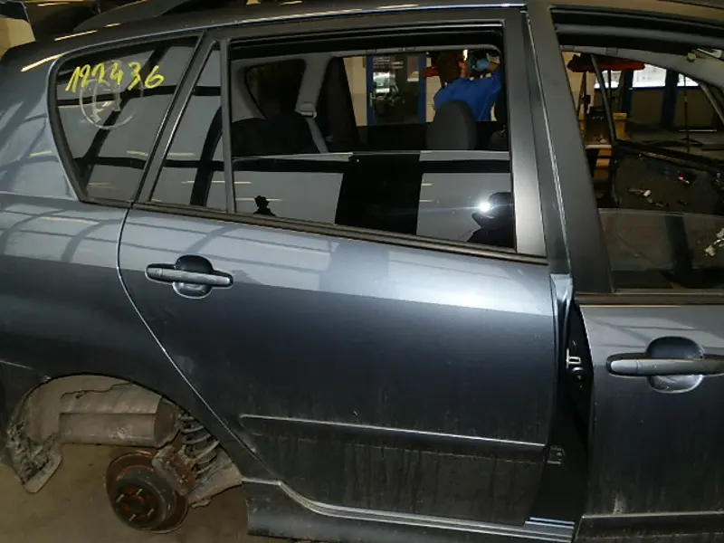 Porte arrière droite