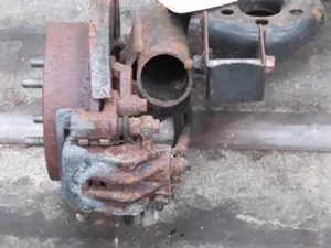 Bremszange hinten links