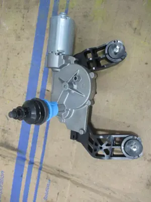 Wischermotor hinten