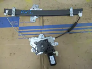 Lève-vitre avant gauche