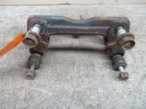 Support étrier de frein