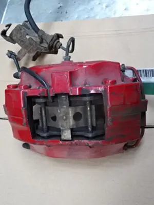 Bremszange vorne rechts