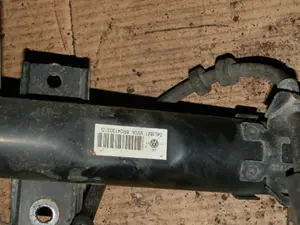 Federbein vorne links