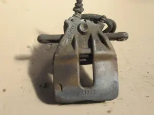 Bremszange vorne links